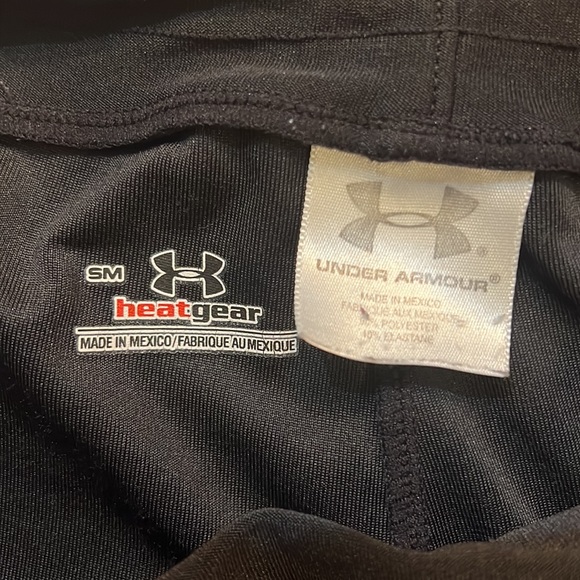 Black Under Armour Cropped Athletic Pants - Picture 7 of 7